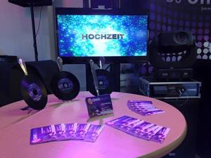 Neu: ab sofort stehen über 20.000 professionelle Musikvideos zur Verfügung
